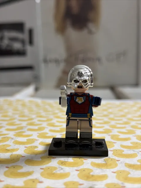 PEACEMAKER LEGO MINIFIG john cena suicide squad hbo max james gunn dc comics