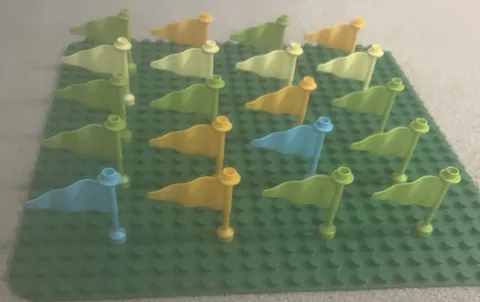 Lego Duplo Lot Of (20) Flag / Banner Pieces Green Blue Yellow