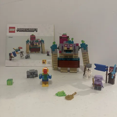 LEGO Minecraft: The Devourer Showdown (21257) 100% Complete! 