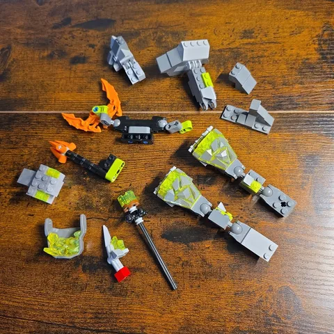 LEGO Power Miners Crystal King 8962 Incomplete Set Replacement Parts Lot