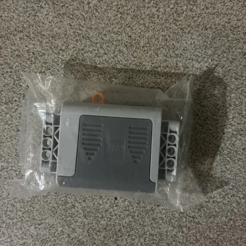 Sealed Lego Mind Storms 9 V Battery Box Number 4581712 ￼