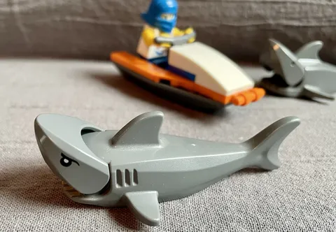 LEGO Sharks Ninja Minifigure Jet Ski Surfer –LEGO Minifig & Accessories Lot