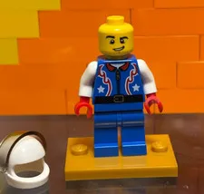 LEGO Town Daredevil Stunt Plane Pilot Driver Minifigure twn306