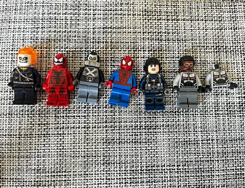 LEGO marvel minifig lot - rare ghost rider and carnage - light play on figures