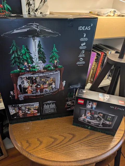 Lego Ideas The X-Files (21369) + Scully's Lab (40896) NIB Ships ASAP