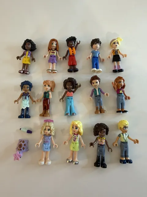 Lot Of 14 Lego Friends Minifigures & Lego Purple Mini Turtle Pre-Owned 