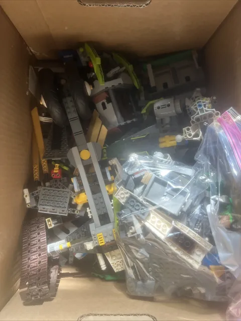 Box Of Unsorted LEGO Castle Lot Mixed With Ninjago And Random Retired Legos