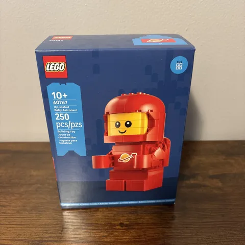 Lego 40767 Up-Scaled Baby Astronaut  NEW & SEALED GWP