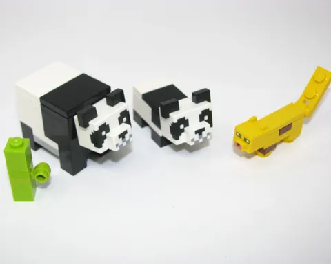 LEGO Minecraft 21158  Panda Ocelot, Yellow Minifigures Mama & Baby Pandas