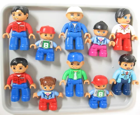 Lego Duplo10 Family Member Figures - 6 Adults, 4 Children Lot #2
