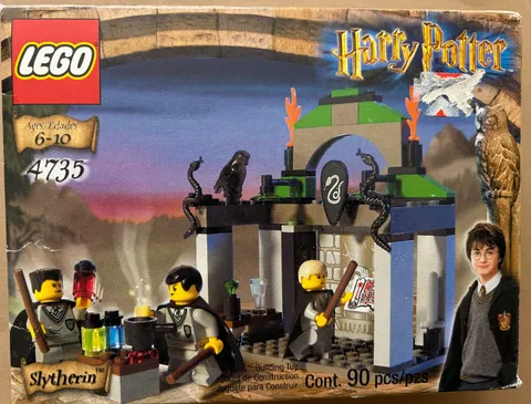 LEGO Harry Potter: Slytherin 4735 Complete with box & manual. 90 pcs. Pre-owned