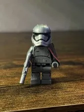 LEGO Star Wars | Captain Phasma Minifigure SW0904 | Near Mint