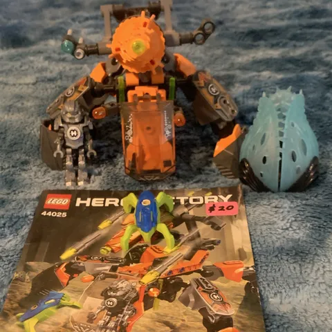LEGO HERO Factory 44025 Bulk Drill Machine Invasion From Below 113pc + Inst