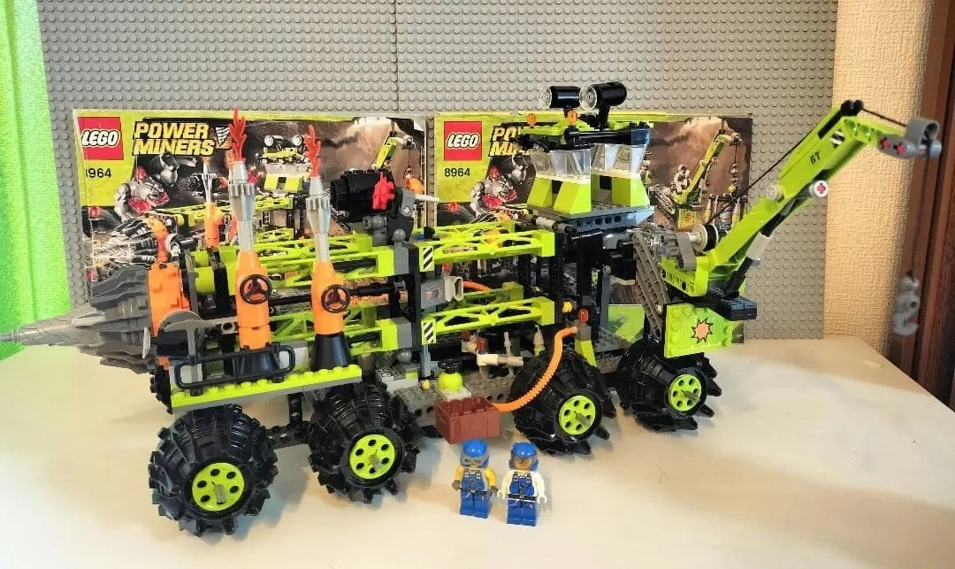 LEGO 8964 Titanium Command Rig Power Miners 2009 Missing without Box