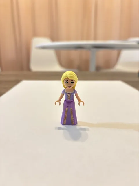 NEW! Genuine LEGO Disney Princess Rapunzel LEGO Minifigure! FREE SHIPPING!