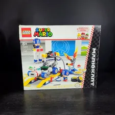 LEGO Super Mario 72035 Mario Kart Toad's Garage Set New Sealed 390 pcs