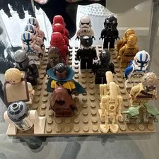 LEGO Star Wars Minifigure Lot R2-D2 Yoda Chewbacca C-3PO Stormtrooper