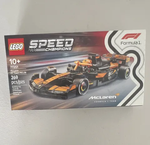 LEGO Speed Champions 77251 McLaren F1 Team MCL38 Race Car 269pc 10+