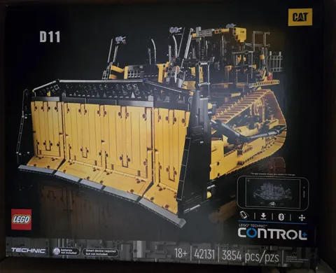 LEGO TECHNIC: App-Controlled Cat D11 Bulldozer (42131)