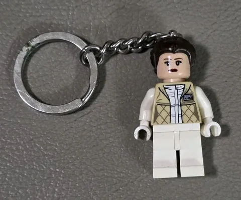 Princess Leia LEGO Star Wars Keychain Hoth Outfit 850997 RETIRED 2014