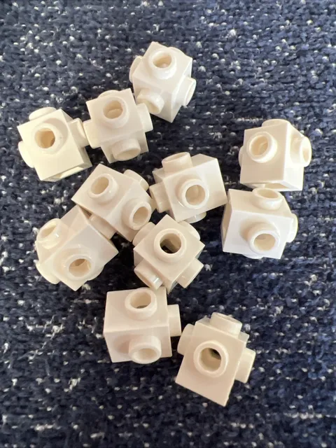 LEGO 4733 White Brick, Modified 1 x 1 with Studs on 4 Sides 11 Pieces
