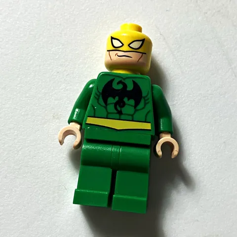 LEGO Marvel Iron Fist Minifigure Green Outfit Yellow Mask 1pc (RARE) (2012)