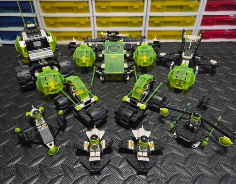 Lego Space: Blacktron II Lot