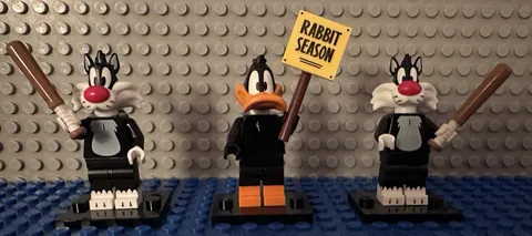 LEGO Looney Tunes Sylvester the Cat (2) & Daffy Duck mini-figures - 71030 New