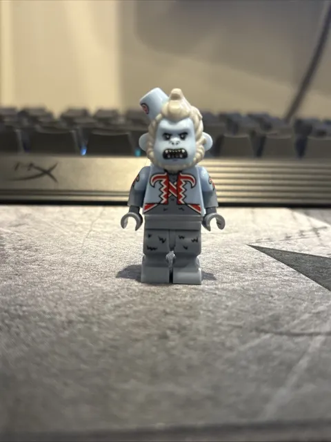 Lego Batman Flying Monkey Minifigure Angry Face *MISSING WINGS*