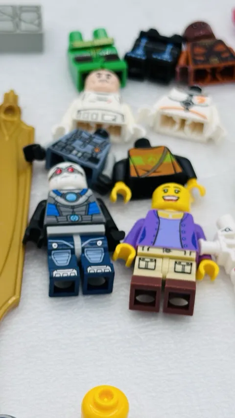 LEGO Minifigure Parts Lot Vintage Shell Pizzeria Star Wars DC Ninjago