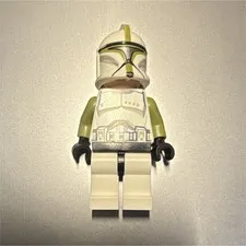 LEGO Minifigure Trooper Figure w/ White Helmet, Olive Arms, Black Hands