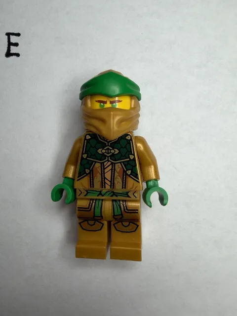 LEGO Ninjago: Golden Ninja Lloyd Garmadon Minfiigure with Katana