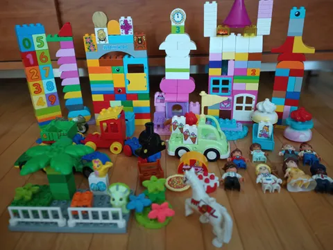 LEGO/DUPLO BULK LOT MANY SPECIALTY BLOCKS PARTS & PIECES LOT 300 PC/7 LBS