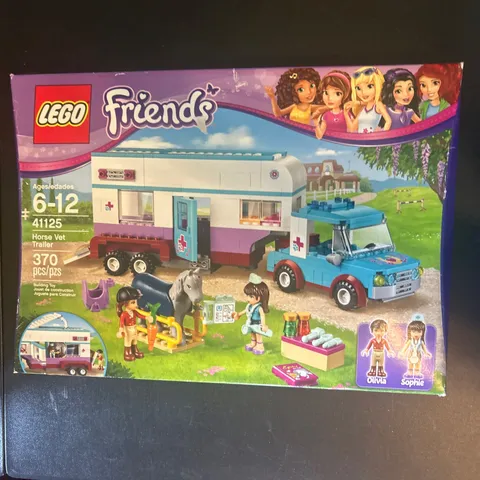 LEGO FRIENDS: Horse Vet Trailer (41125) NIB FS Slight Shelf Wear