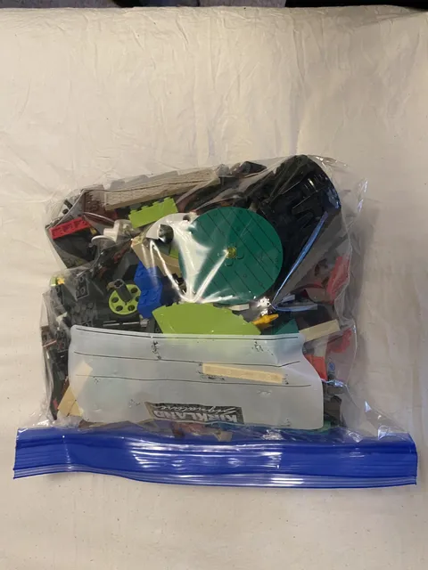 Lego lot (Potentially pieces from Galaxy Squad, The Hobbit, some Bionicle.)