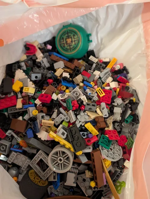 Lego 18 Lbs Pounds Box of Legos Bricks Pieces Parts Mixed Bulk Lot