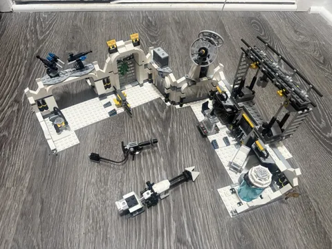 7879 LEGO Star Wars Hoth Echo Base Build Only 95% Complete