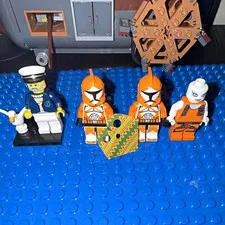 LEGO Minifigure Lot Pilot Captain & 2 Orange Troopers Plastic Figures
