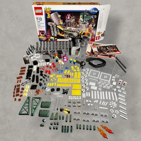 Lego Disney 7596 Toy Story 3 Trash Compactor Escape Set Read Description