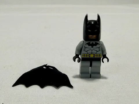 LEGO bat001 Batman Minifigure DC Super Heroes Genuine Fast Shipping