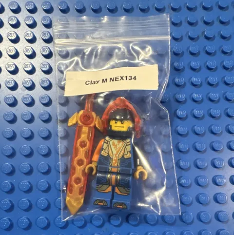 LEGO Clay Moorington Minifigure NEX134 NEXO KNIGHTS Sword Polybag (2pcs)