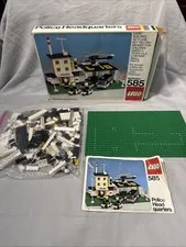 Vintage LEGO 585 Police Headquarters w/Box, Manual & All Figures - 99% Complete