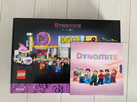 unused genuine LEGO  LEGO 21339 BTS first edition bonus