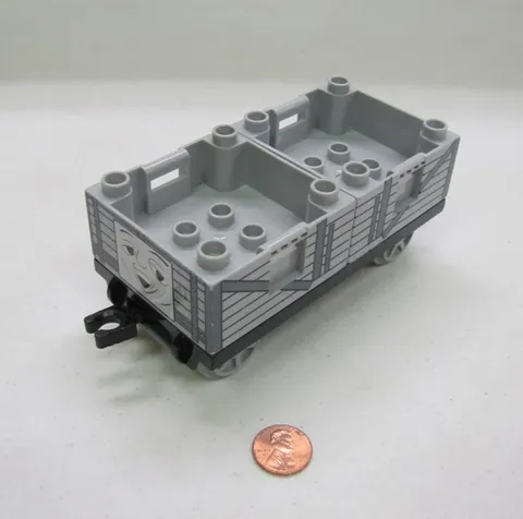Lego Duplo THOMAS & FRIENDS TROUBLESOME TENDER CARS Vintage RAILROAD Train