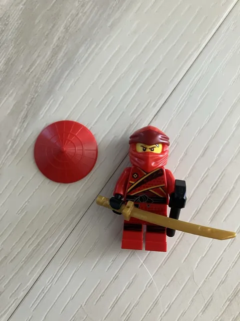 Lego Minifigure Ninjago Kai Katana, Hammer, Red Rice Hat
