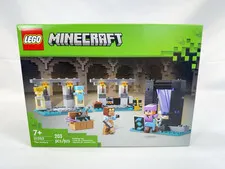 LEGO Minecraft 21252 The Armory Set 203 pcs Building Toy New Sealed. Retired NIB