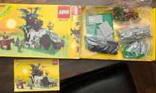 LEGO Castle: Camouflaged Outpost (6066)