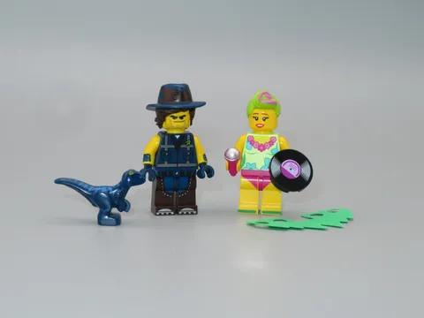 LEGO Movie 2 Hula Lula and Vest Friend Rex minifigure Collectible series