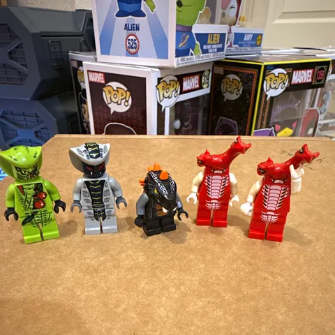 LEGO NINJAGO Serpentine Snakes Minifigure Lot of 6 MPN 9450 (2012)