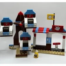 LEGO SpongeBob SquarePants Glove World 3816 Ferris Wheel Entrance Retired 2011